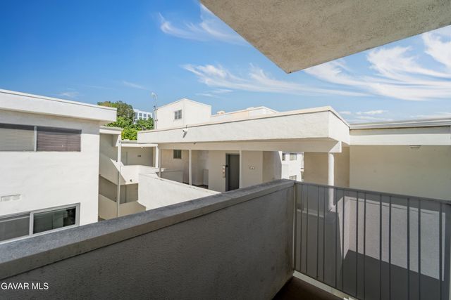 960 Larrabee Street 317, West Hollywood, CA 90069