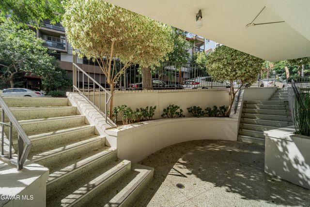 960 Larrabee Street 317, West Hollywood, CA 90069