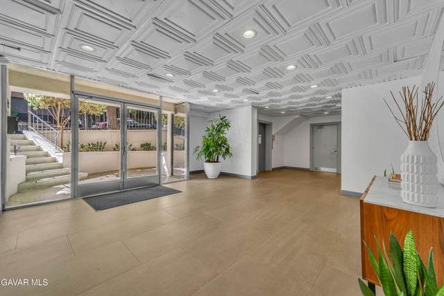 960 Larrabee Street 317, West Hollywood, CA 90069