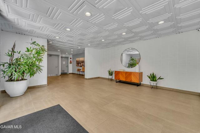 960 Larrabee Street 317, West Hollywood, CA 90069