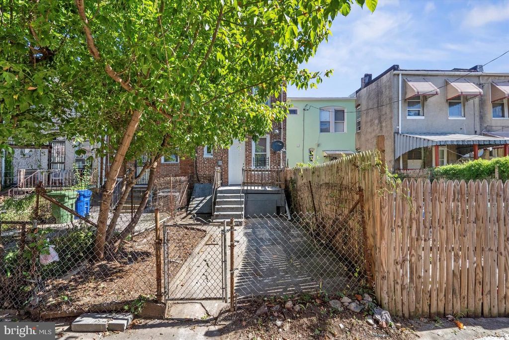 1637 MONTPELIER ST, Baltimore, MD 21218