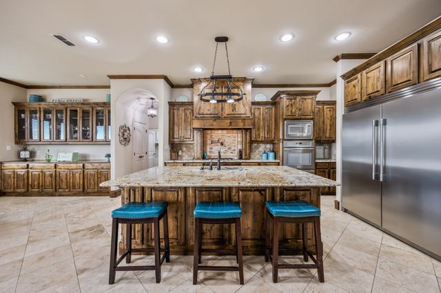 729 Meadow Drive, Mclendon Chisholm, TX 75032