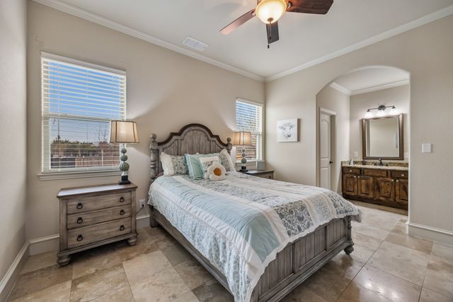 729 Meadow Drive, Mclendon Chisholm, TX 75032