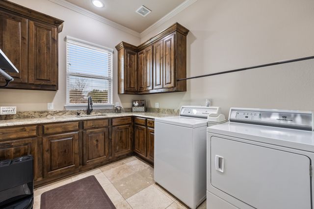 729 Meadow Drive, Mclendon Chisholm, TX 75032