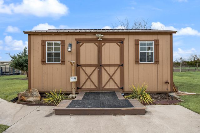 729 Meadow Drive, Mclendon Chisholm, TX 75032