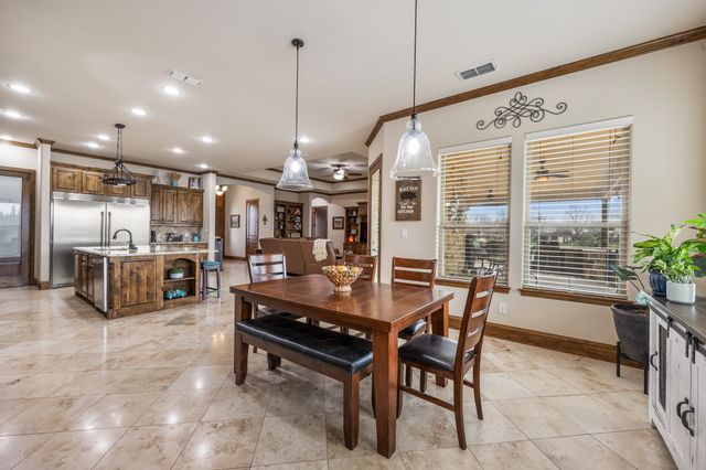 729 Meadow Drive, Mclendon Chisholm, TX 75032