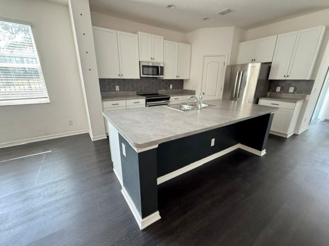 9704 EARLY LOOP, Groveland, FL 34736
