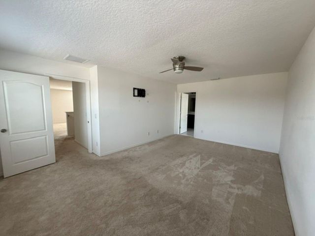 9704 EARLY LOOP, Groveland, FL 34736