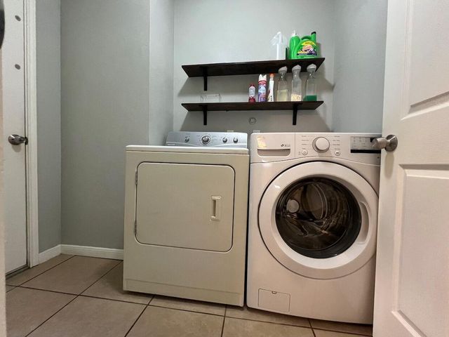 223 Dana DR, Hutto, TX 78634