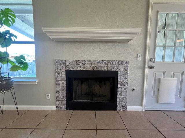 223 Dana DR, Hutto, TX 78634