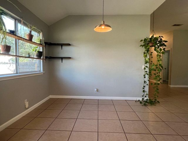 223 Dana DR, Hutto, TX 78634