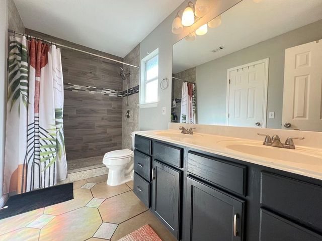 223 Dana DR, Hutto, TX 78634