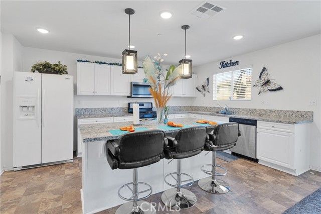 14482 Sweetgrass Place, Victorville, CA 92394