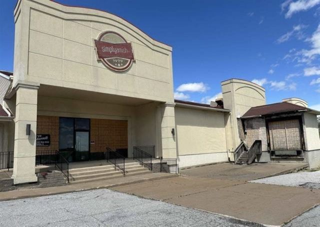 3711 N Harrison St Street, Davenport, IA 52806