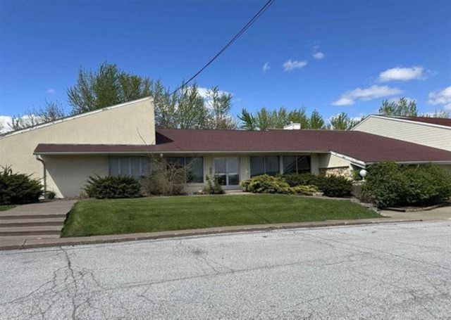 3711 N Harrison St Street, Davenport, IA 52806