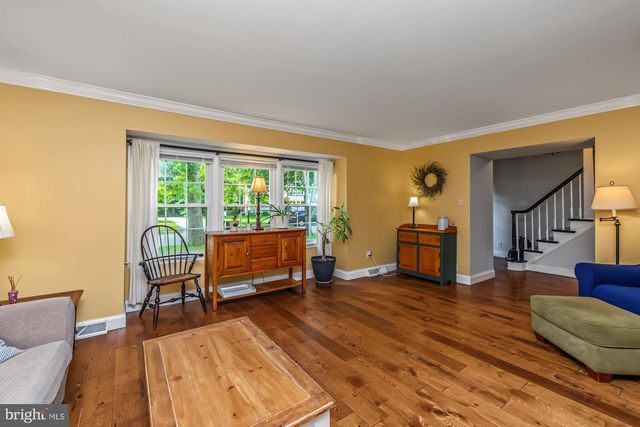 615 MEADOW DR, West Chester, PA 19380