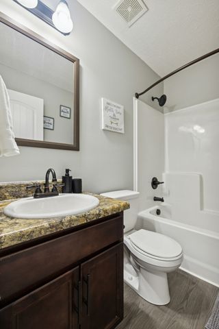 848 Shelton Cir, Clarksville, TN 37042