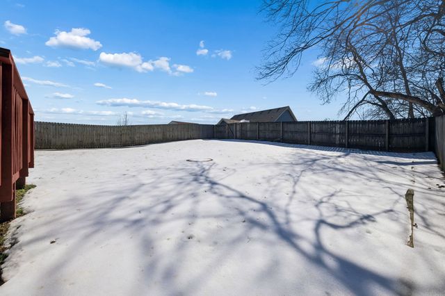 848 Shelton Cir, Clarksville, TN 37042