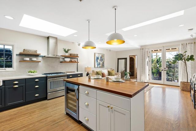 4209 Alder Dr, San Diego, CA 92116