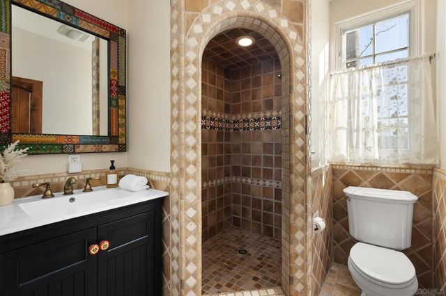 4209 Alder Dr, San Diego, CA 92116