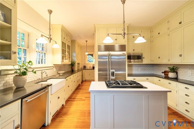 3206 Monument Ave, Richmond, VA 23221