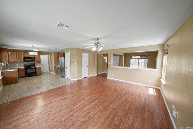 308 PRICKLY PEAR DR, Cibolo, TX 78108