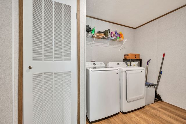7428 Johnny Crow Rd, Lyles, TN 37098