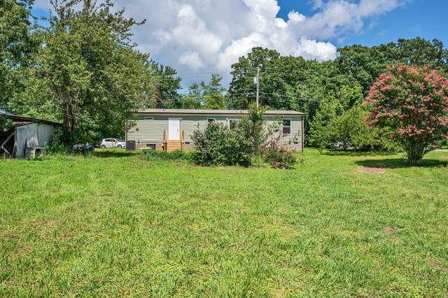 7428 Johnny Crow Rd, Lyles, TN 37098