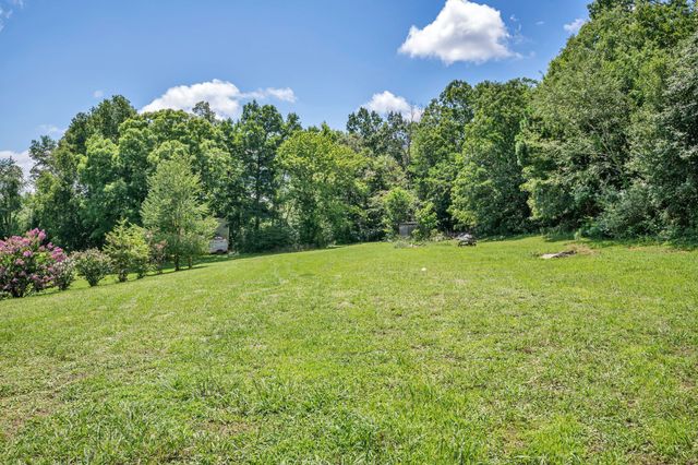 7428 Johnny Crow Rd, Lyles, TN 37098