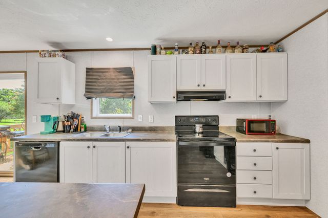 7428 Johnny Crow Rd, Lyles, TN 37098