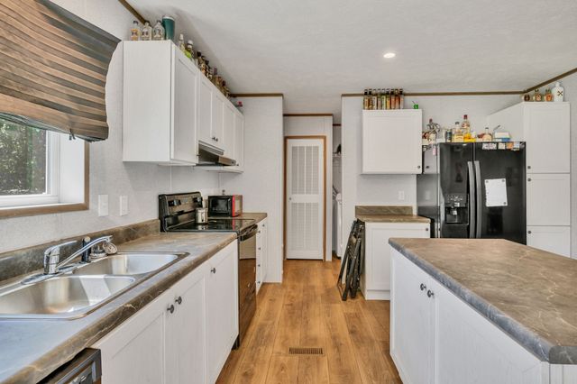 7428 Johnny Crow Rd, Lyles, TN 37098