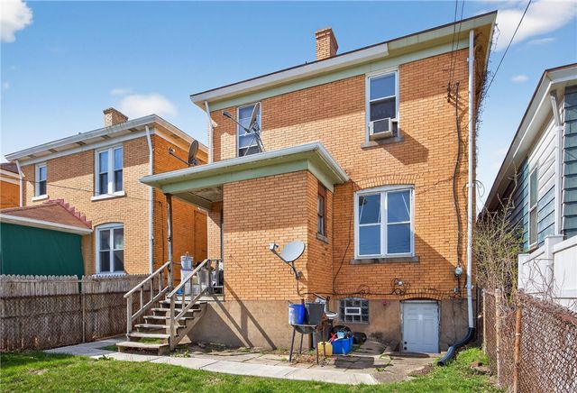 120 E 20th Ave, Munhall, PA 15120