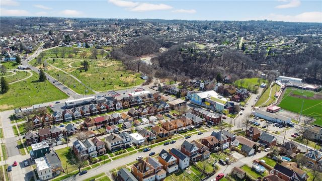 120 E 20th Ave, Munhall, PA 15120