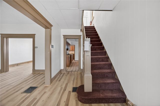 120 E 20th Ave, Munhall, PA 15120