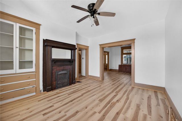 120 E 20th Ave, Munhall, PA 15120