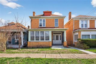 120 E 20th Ave, Munhall, PA 15120