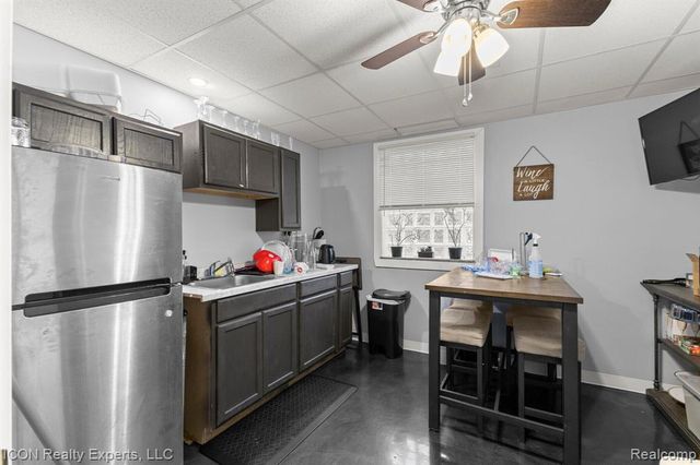 13000 Hayes St, Detroit, MI 48205