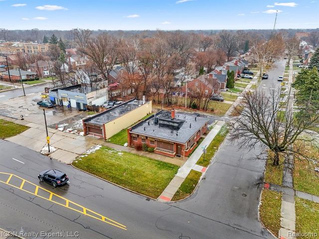 13000 Hayes St, Detroit, MI 48205
