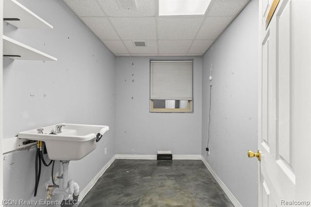 13000 Hayes St, Detroit, MI 48205