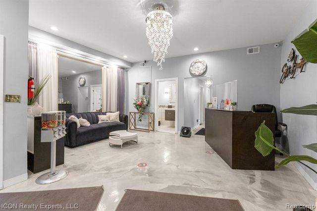 13000 Hayes St, Detroit, MI 48205