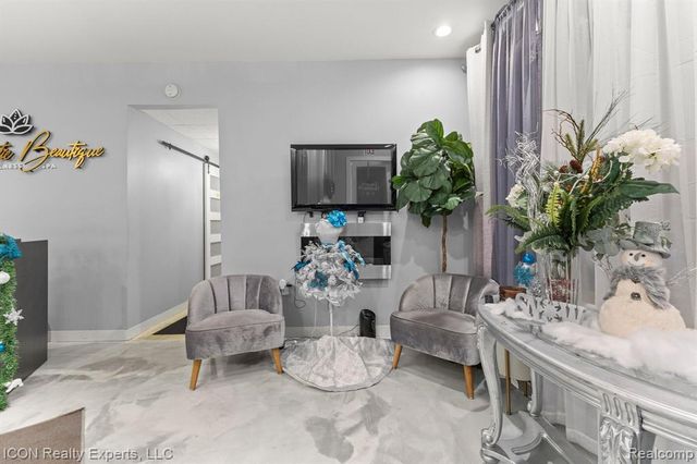 13000 Hayes St, Detroit, MI 48205