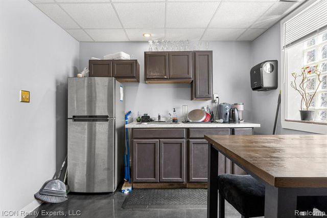 13000 Hayes St, Detroit, MI 48205