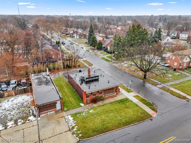 13000 Hayes St, Detroit, MI 48205