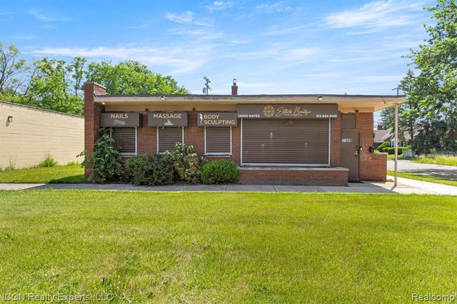 13000 Hayes St, Detroit, MI 48205