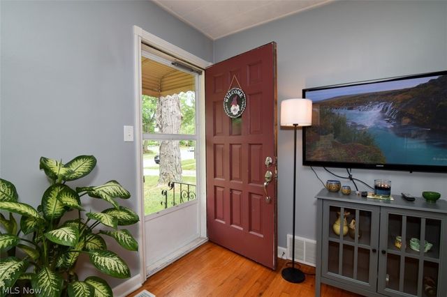 711 E 256th Street, Euclid, OH 44132