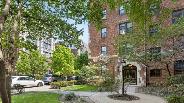 6812 Burns St Apt A3, New York City, NY 11375