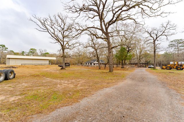 26710 Bayou Tesch Drive, Magnolia, TX 77354