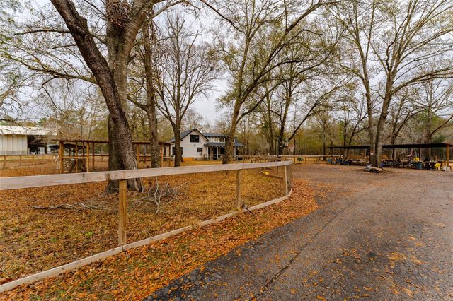 26710 Bayou Tesch Drive, Magnolia, TX 77354