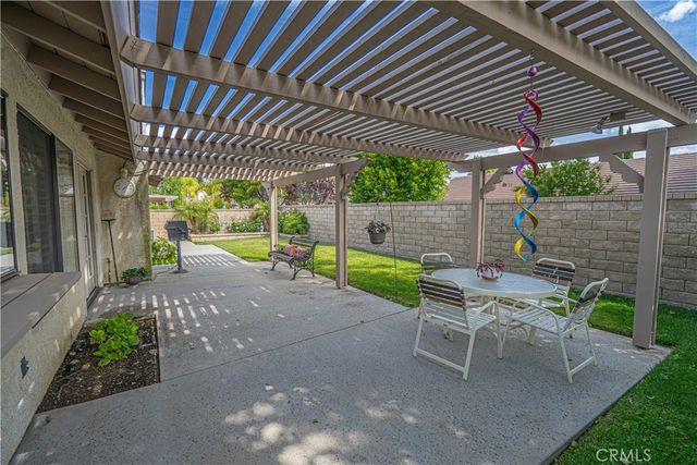25504 Via Gracioso, Valencia, CA 91355