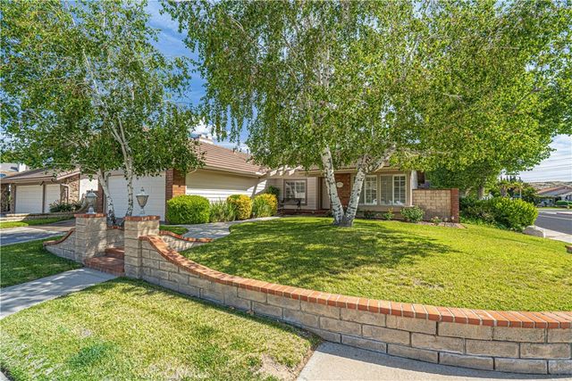 25504 Via Gracioso, Valencia, CA 91355
